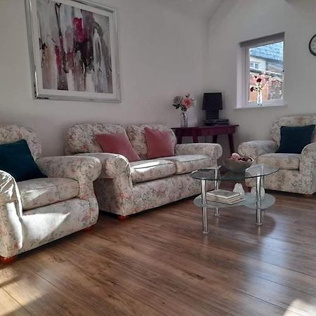 Town Centre Cottage テュークスベリー エクステリア 写真