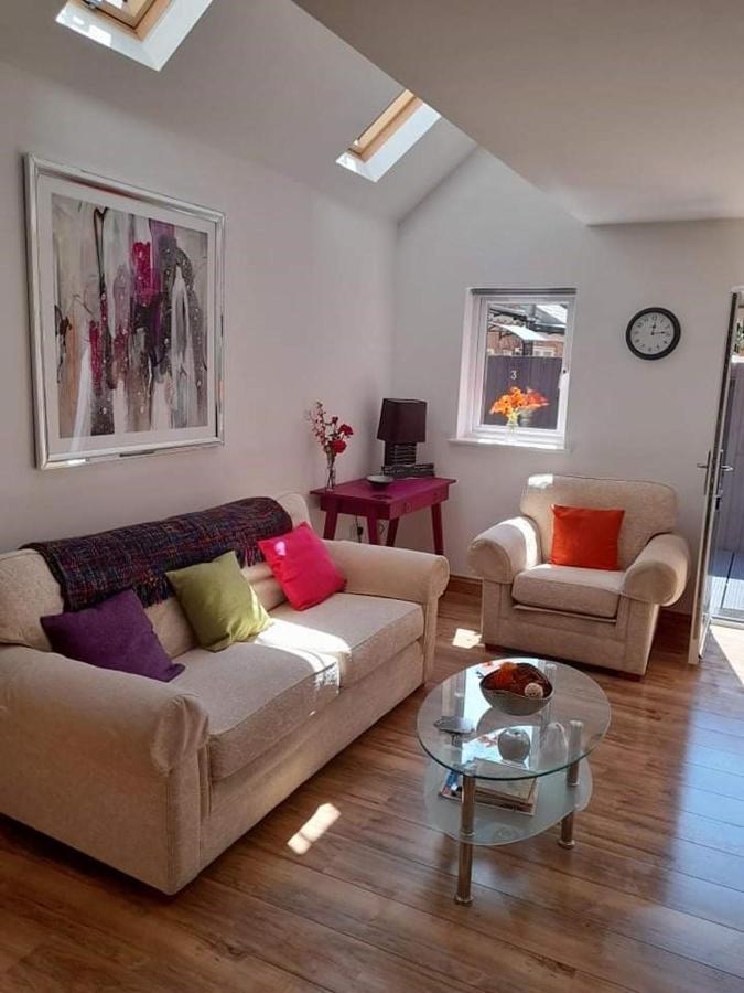 Town Centre Cottage テュークスベリー エクステリア 写真